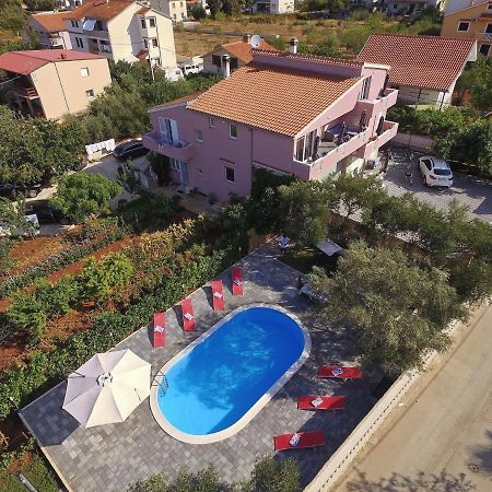 Apartment With Private Pool Sukosan Ngoại thất bức ảnh