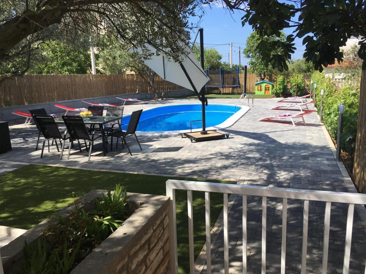 Apartment With Private Pool Sukosan Ngoại thất bức ảnh